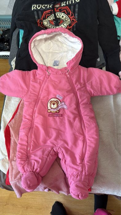 Комбінезони та куртки від народження до 1.5 років , пакетом