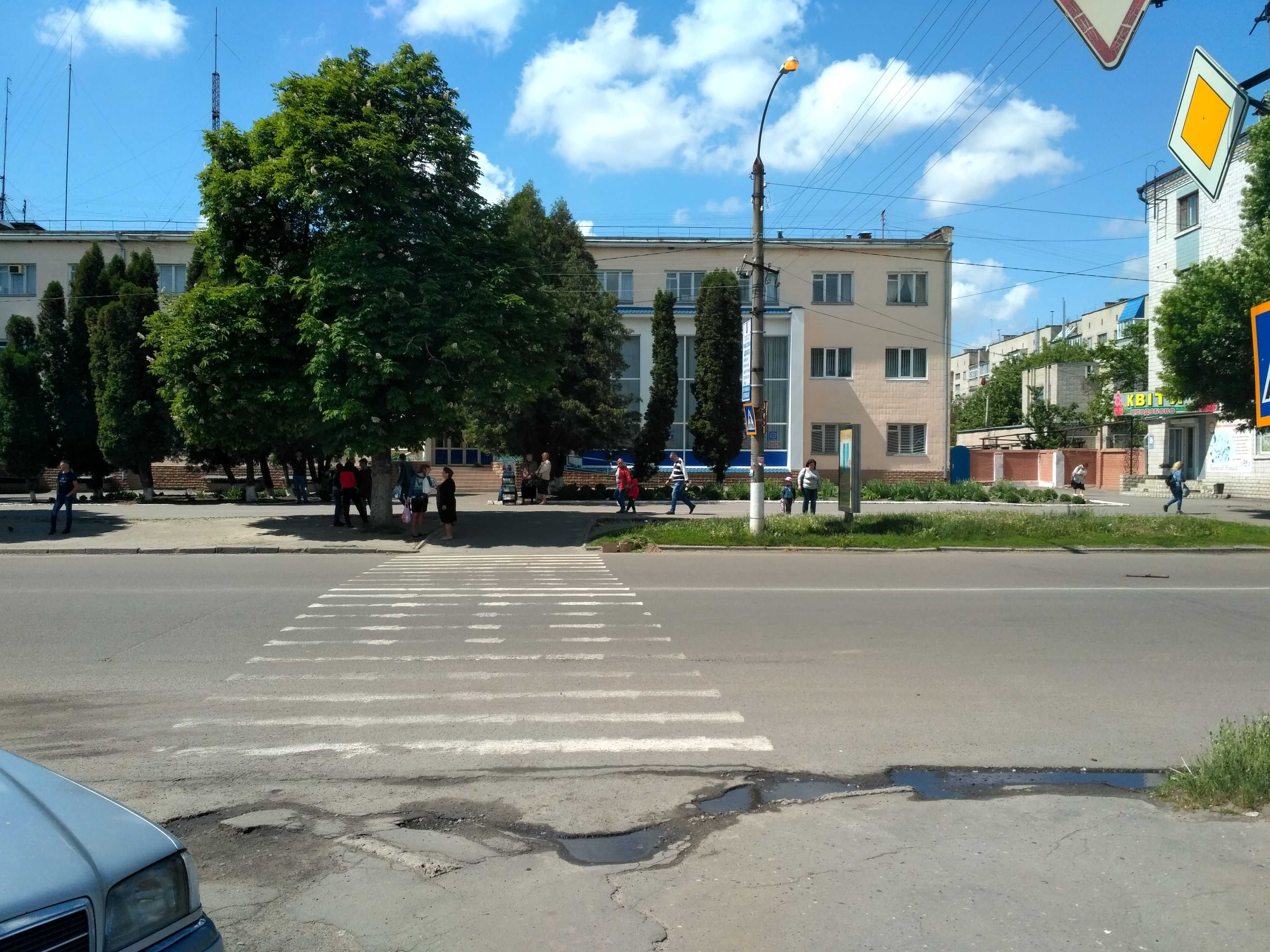 Центр, Фасад, 1 пов,  5,0м2, вул. Соборна ,17