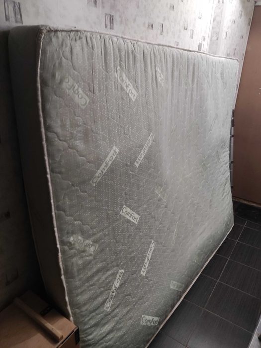 Продам матрац 160/200