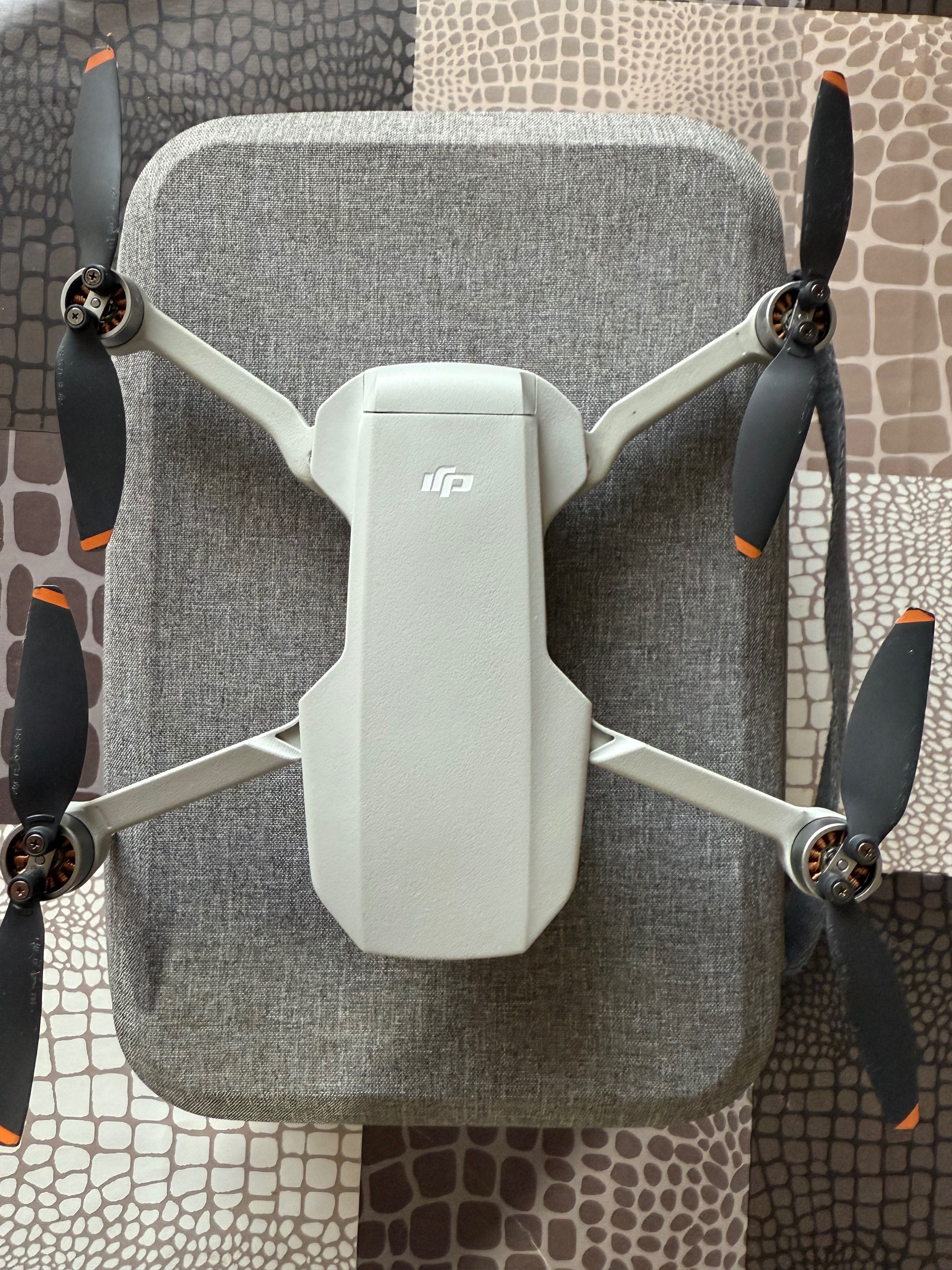 DJI MINI 2 стан нового, 2 акуми, хаб, кейс