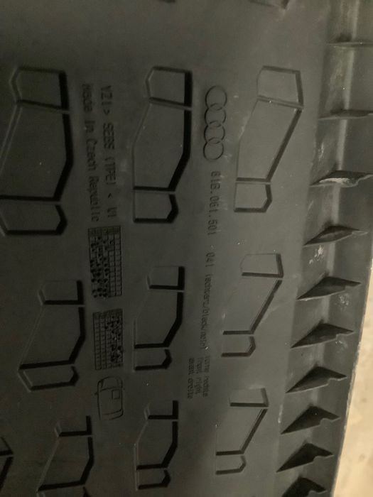 Dywaniki gumowe AUDI Q2 oryginał ASO