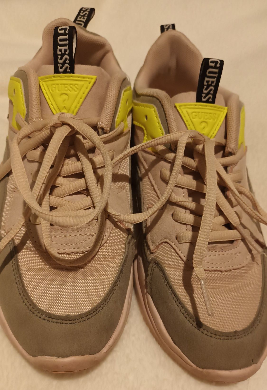 Buty, adidasy,  sneakersy Guess