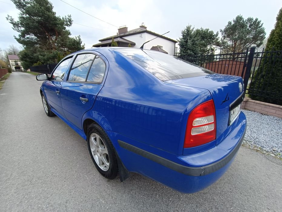 Skoda Octavia 1.6 benzyna + LPG do  ogólnych poprawek