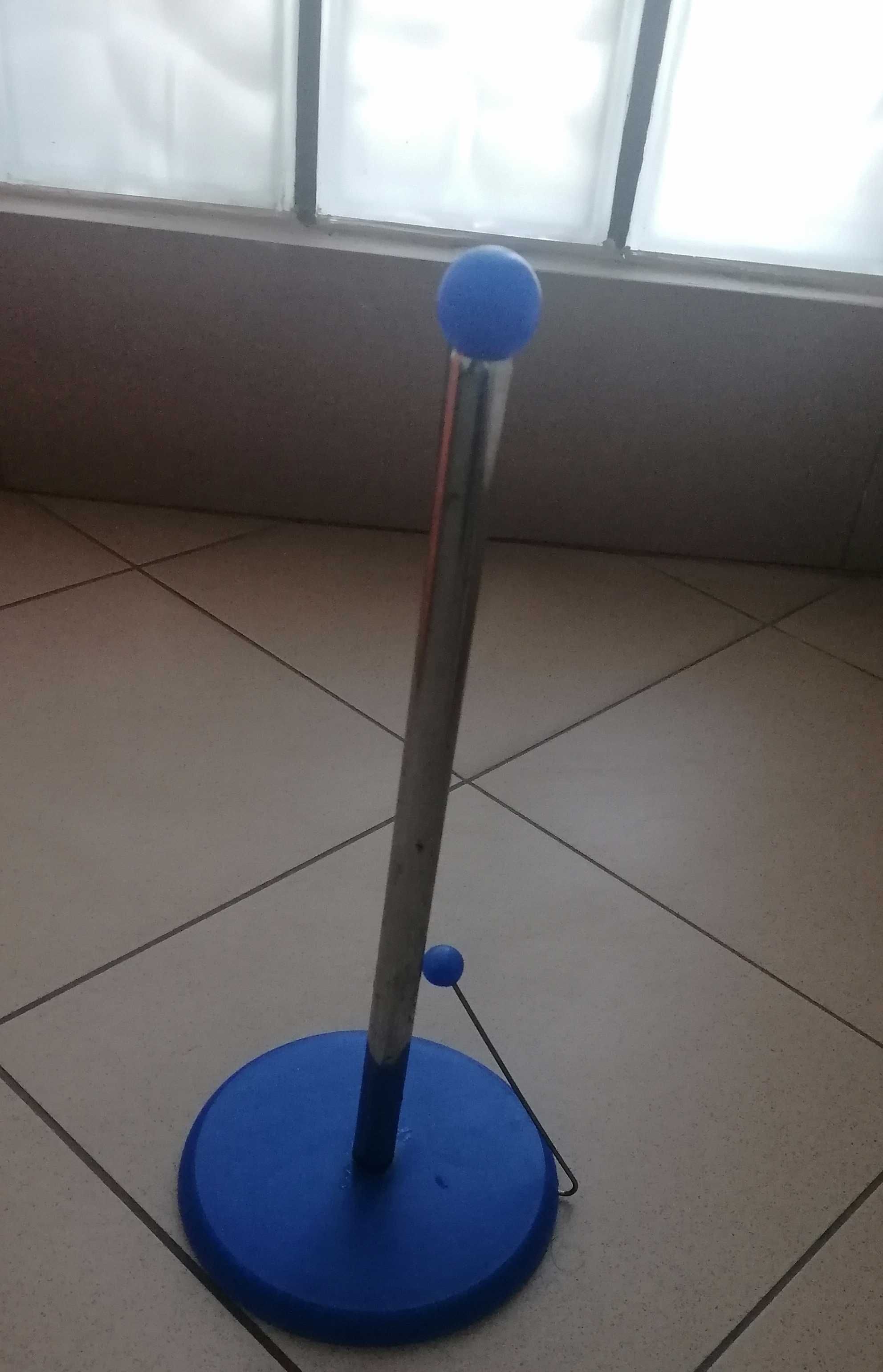 Uchwyt na ręcznik papierowy