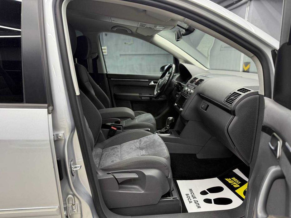 Volkswagen Touran 2012
