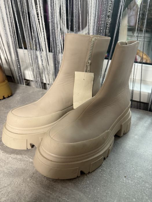 Взуття нове Bershka 38 розмір