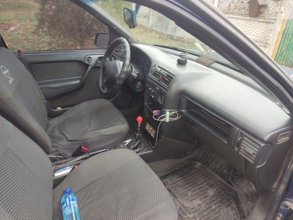 Продам Опель Вектра А 1.8