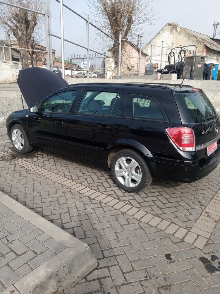 Opel astra h 2009 г.в.