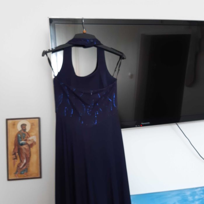 Granatowa elegancka wyjściowa sukienka