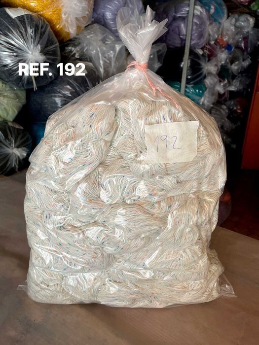 Meadas e novelos de lã - desde €3 Kg. Fabricado em Portugal