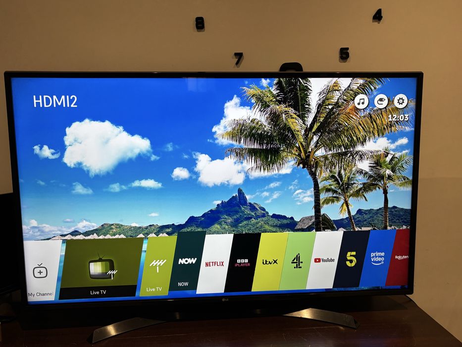 55 LED Ultra HD 4K Smart TV WiFi Disney Netflix !!
