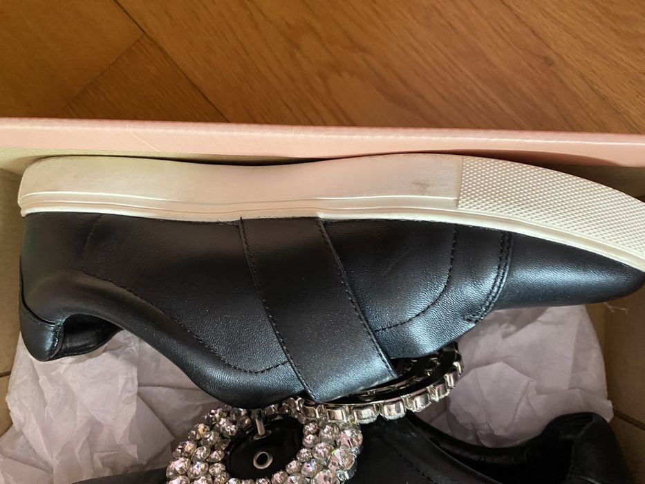 Sapatos UTERKE pele pretos/novos , fivela c brilhantes!