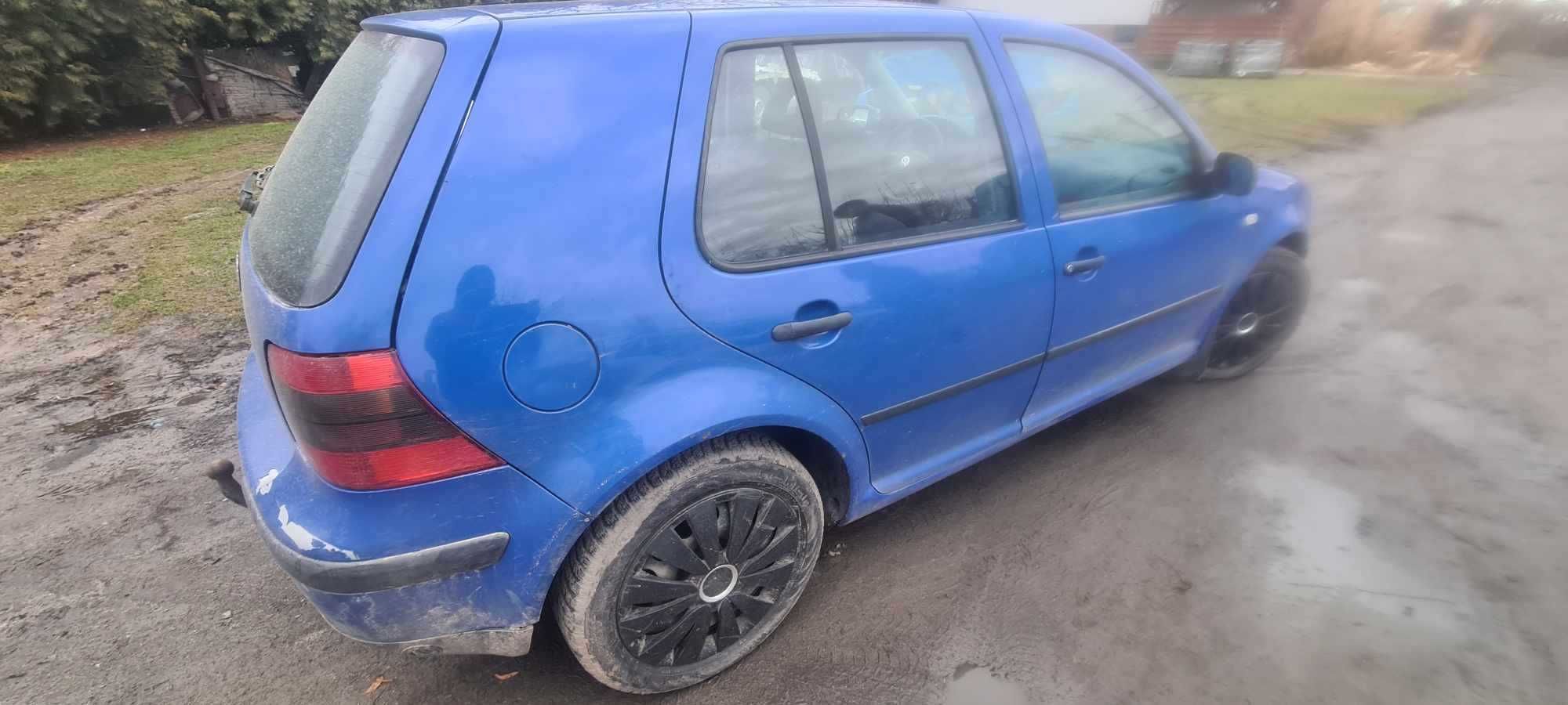 VW Golf IV 1.9 tdi uszkodzony