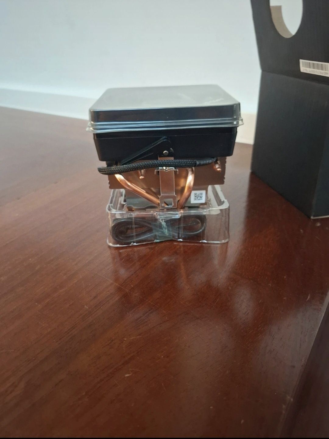 Dissipador AMD Wraith Prism com pasta termica