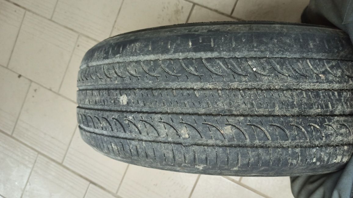 Продам 245/60 R18 - 2 шт