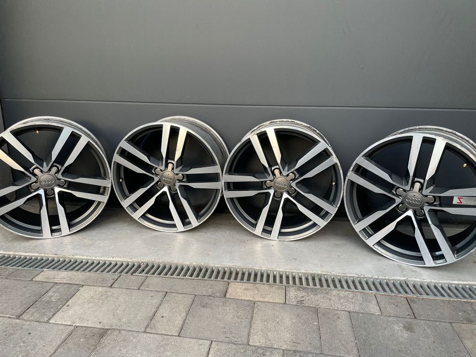 Felgi Aluminiowe Audi ** 9Jx19 ET52 5x112 **