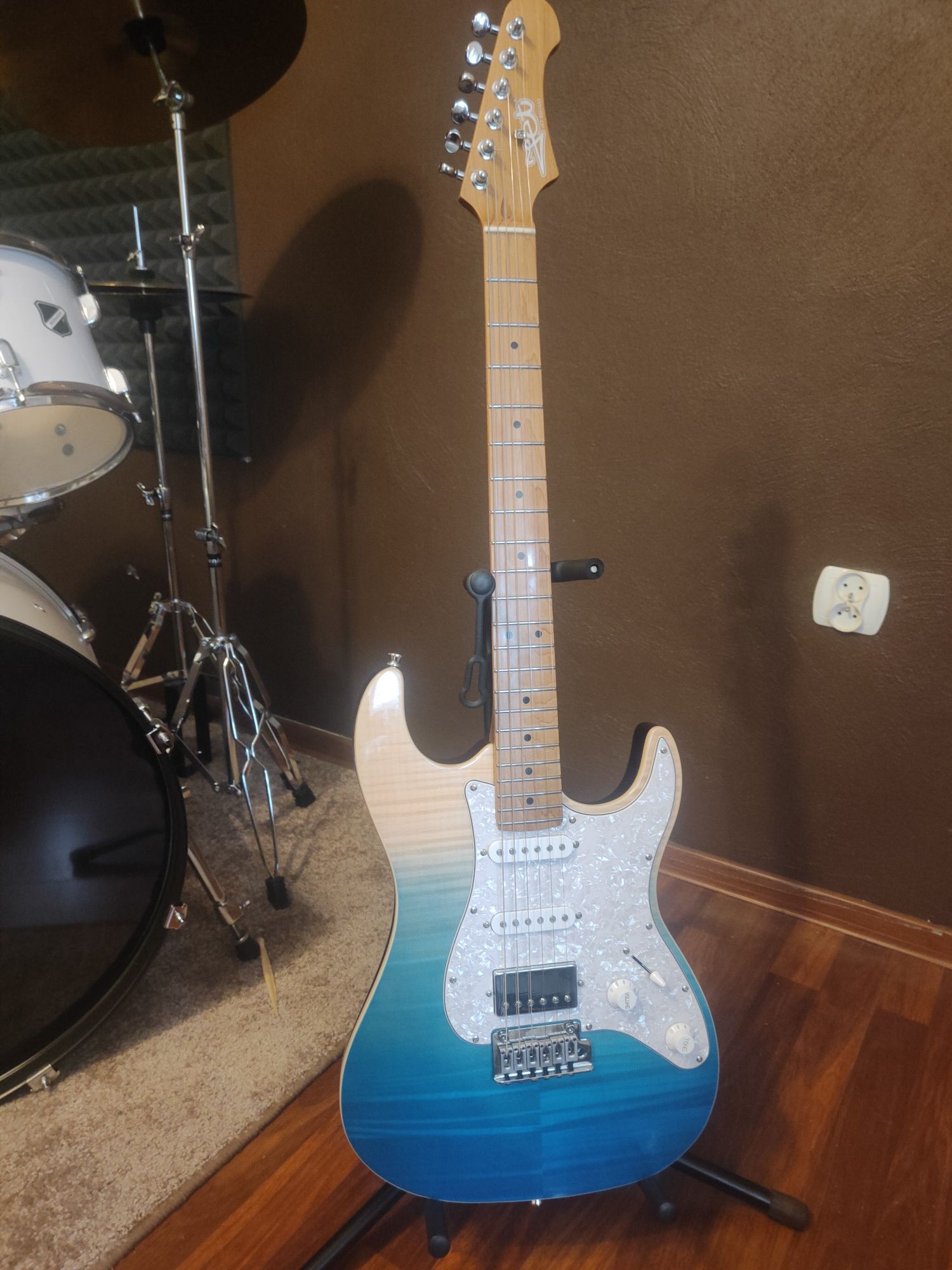 Gitara  elektryczna Jet JS-450