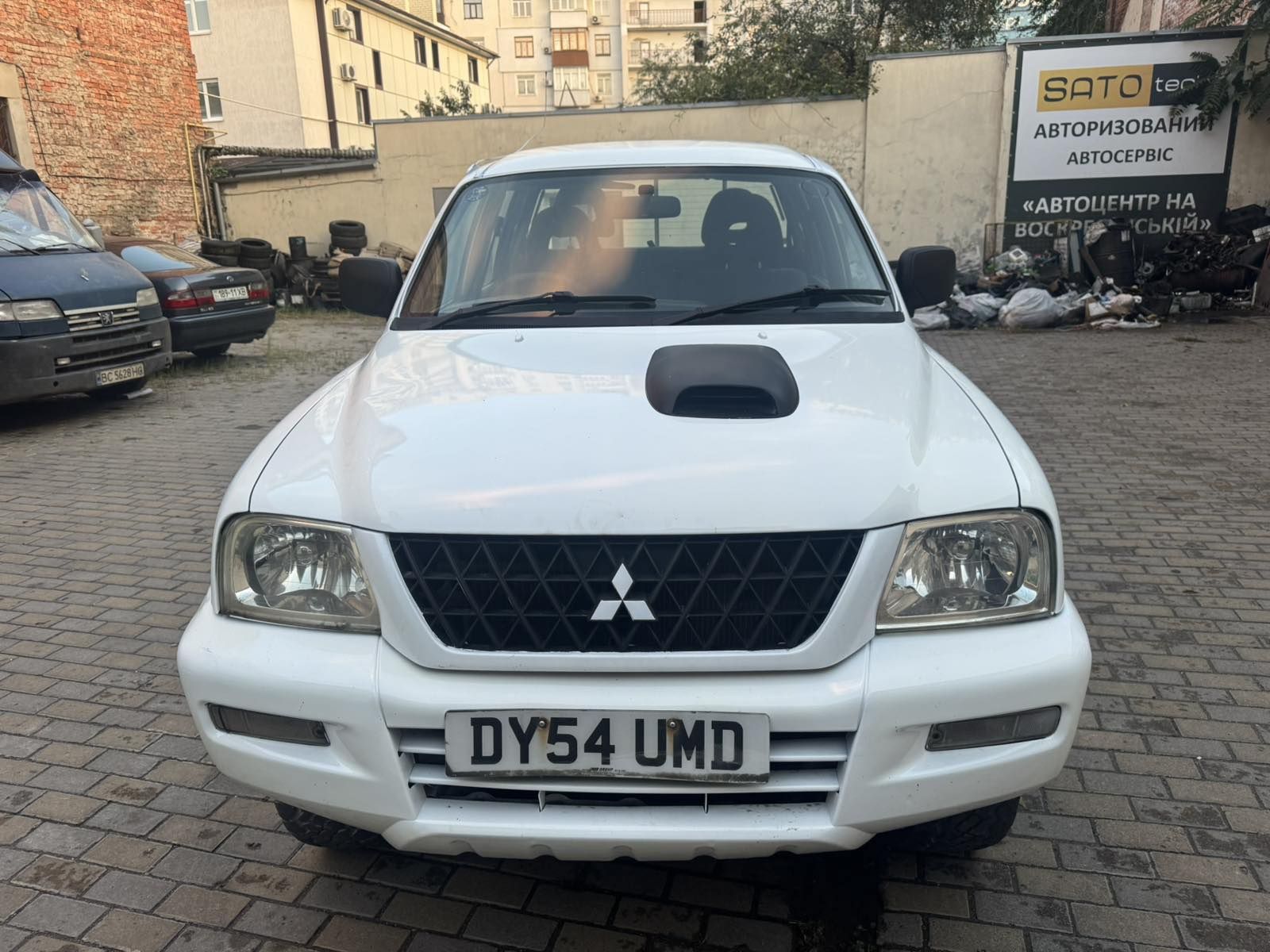Пікап Mitsubishi L200 2004рік 2,5дизель повний привід 4х4