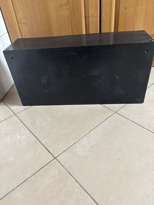 Półka regał na plyty czarny wiszący