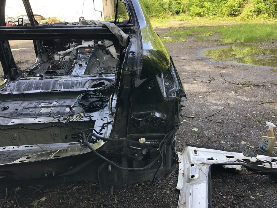 Чверть задня права BMW 3 G20 колір 668 2019-