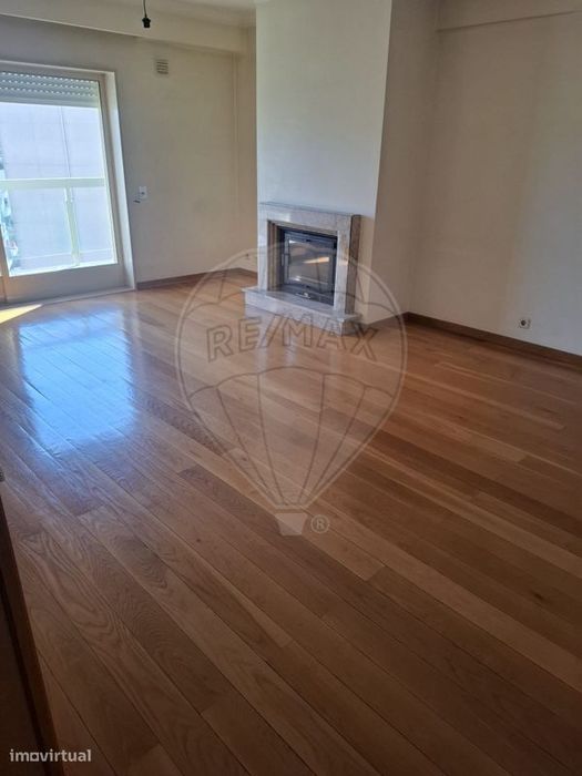 Apartamento T2 para arrendamento