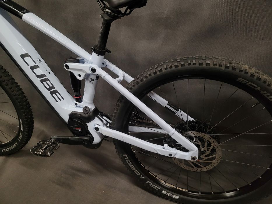 Rower elektryczny Cube Stereo 120 Hybrid _750 Wh_ Performance Line CX