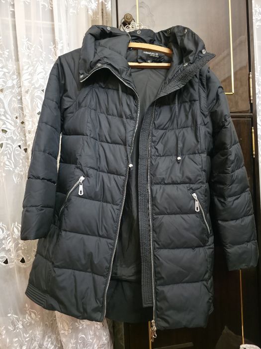 Зимова пухова куртка пальто