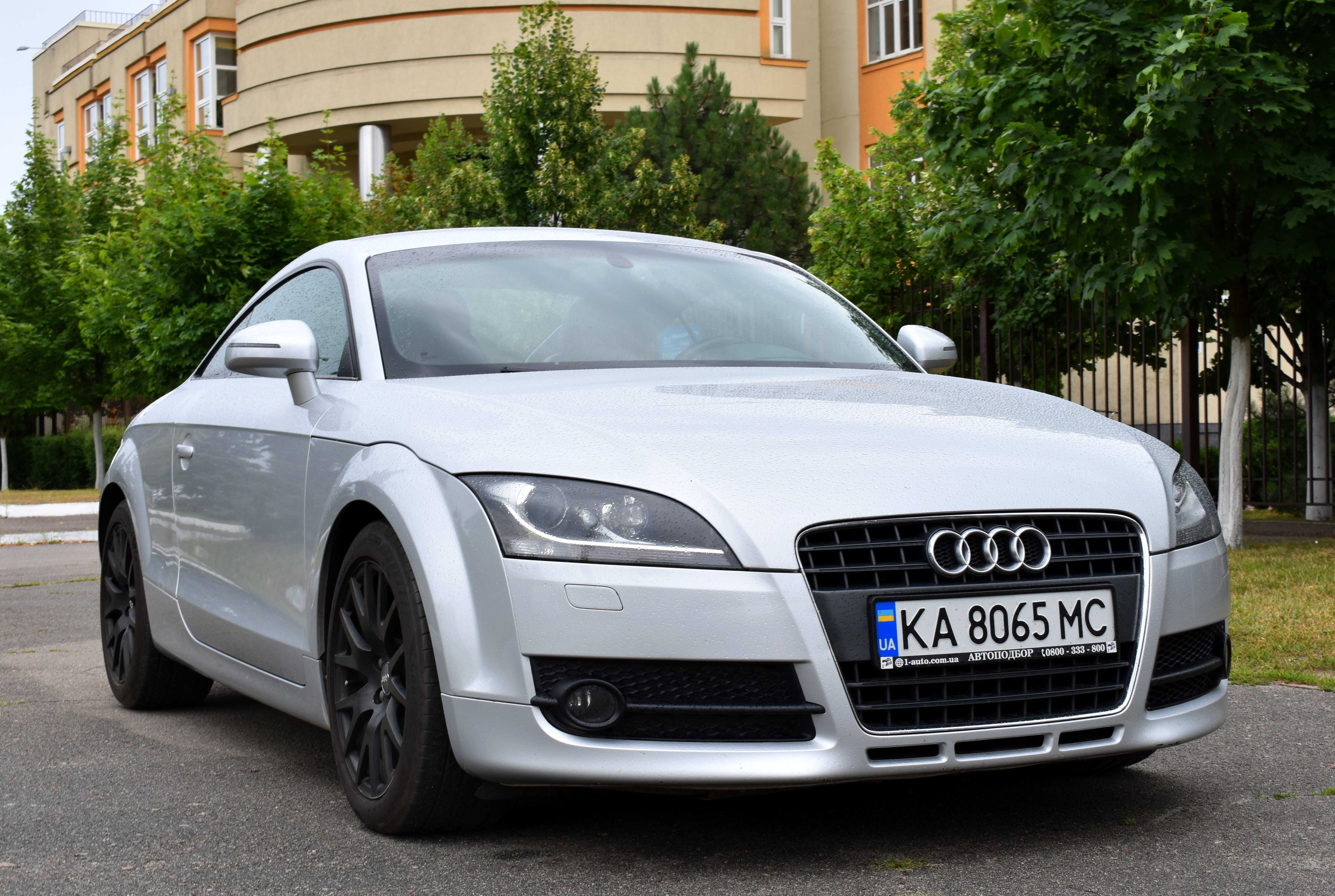 Ауди ТТ 2009г.в 2.0 TFSI S tronic (200 к.с.) Quattro • S-Line