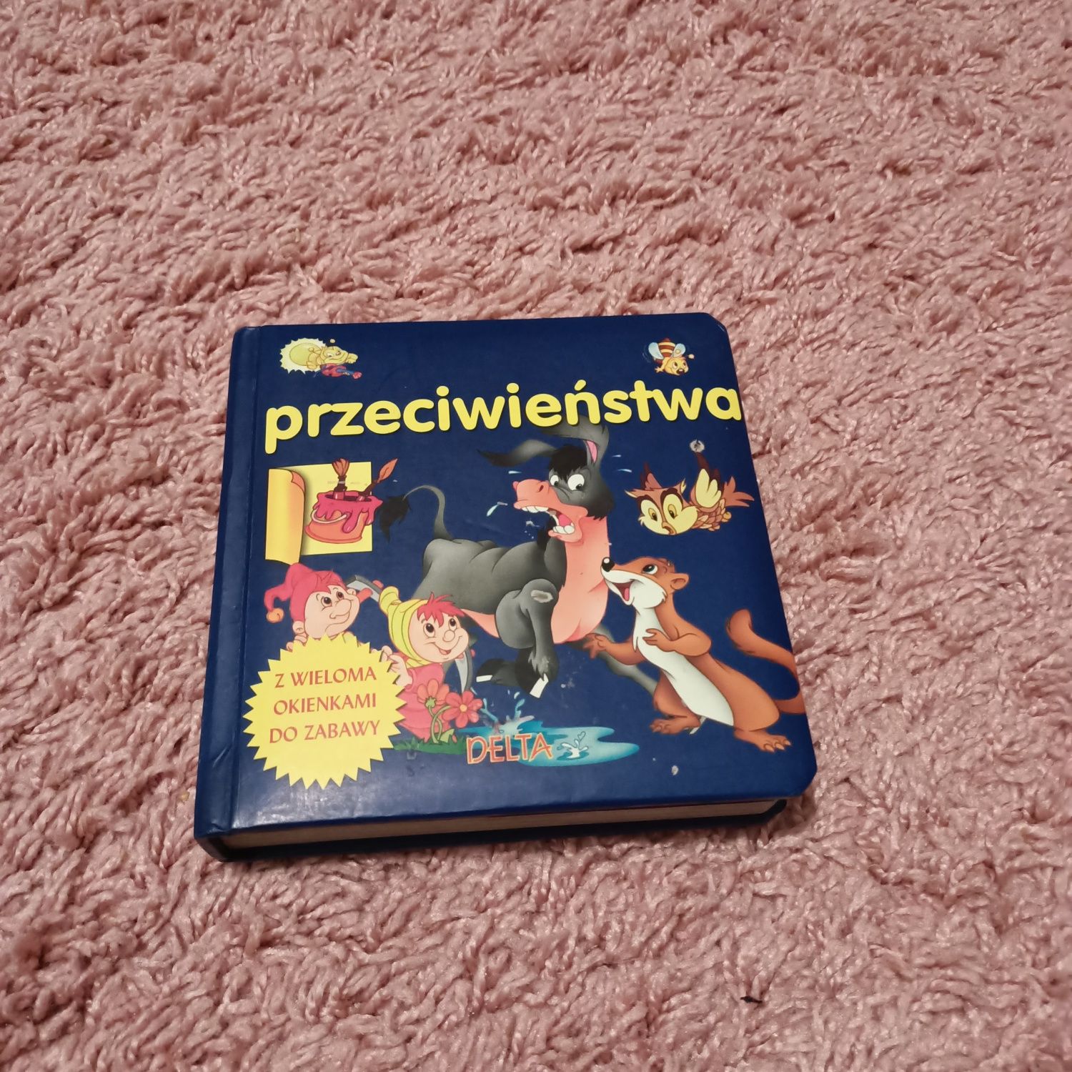 Książeczka z okienkami do zabawy , przeciwieństwa,otwierane okienka