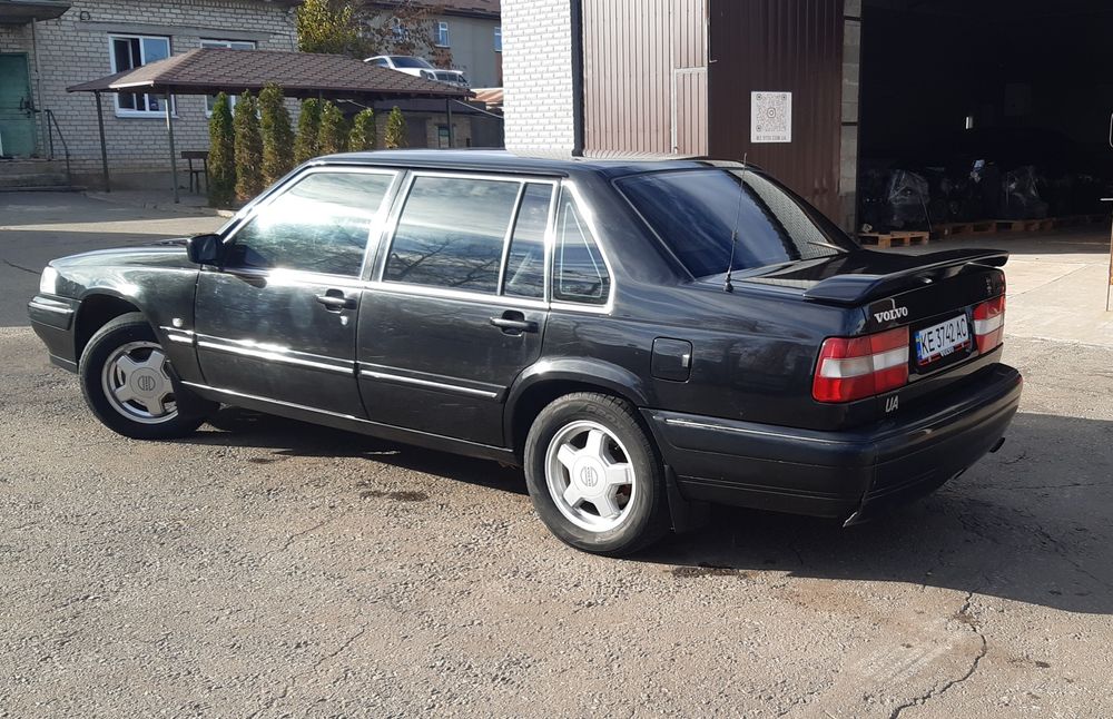 Продам Volvo 960