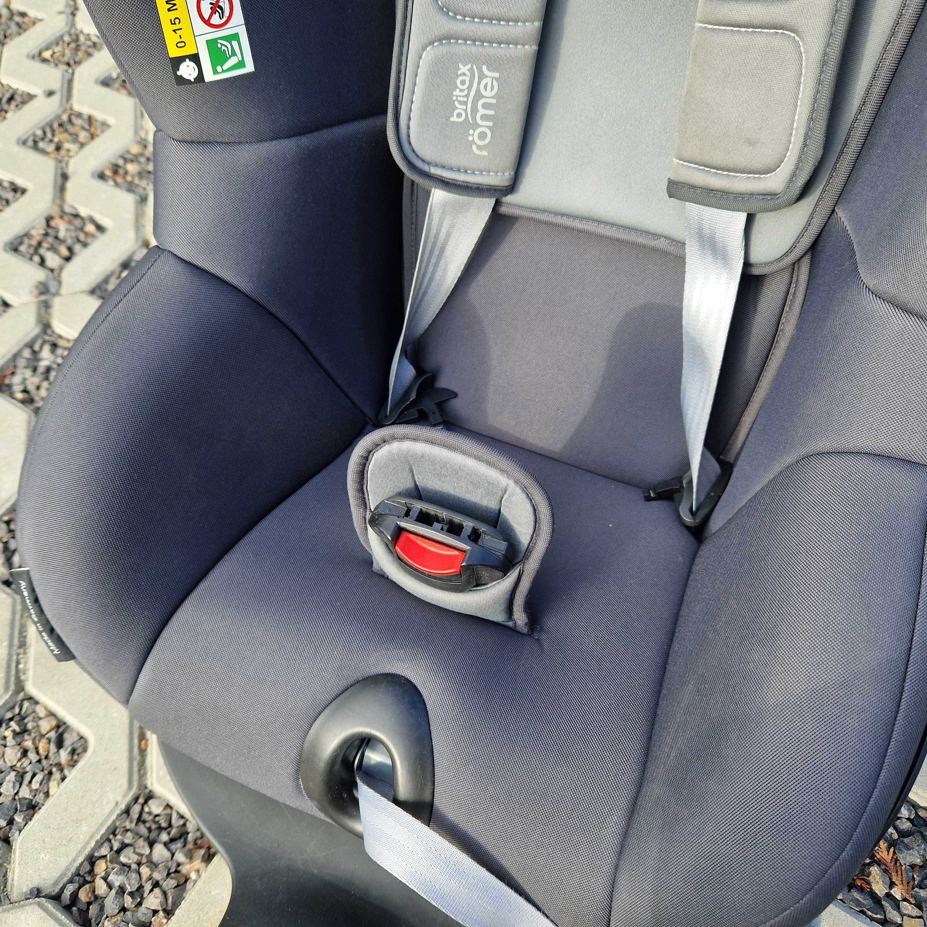 Fotelik Britax Romer Dualfix m i size