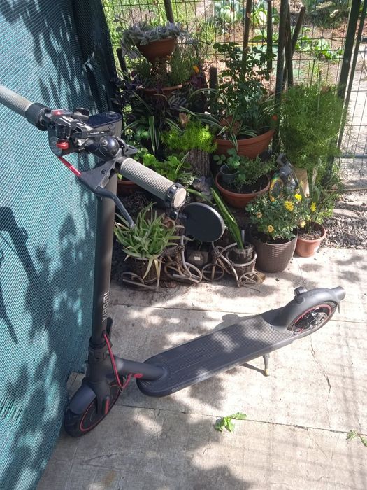 Продам самокат Xiaomi 4 Pro
