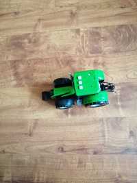 Traktorek zabawkowy dla dzieci