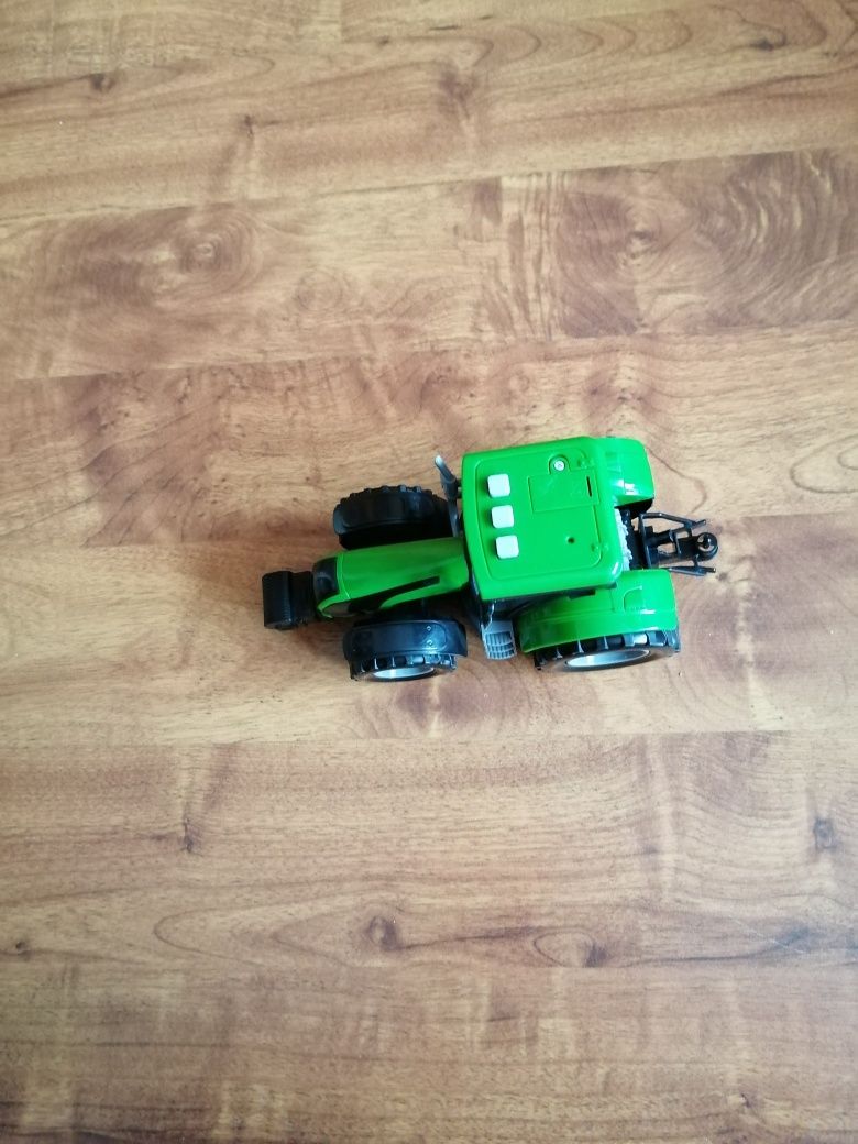 Traktorek zabawkowy dla dzieci