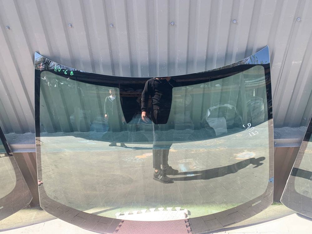 Лобовое стекло ветровое скло Kia Niro 2022 2023 2024 хундай киа