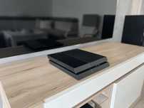 PlayStation 4  500GB gry 2 oryginalne pady sony