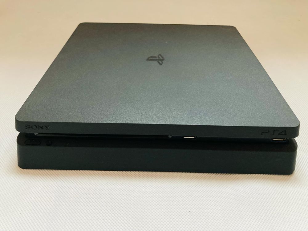 PS4 Playstation 4 Slim 500 GB