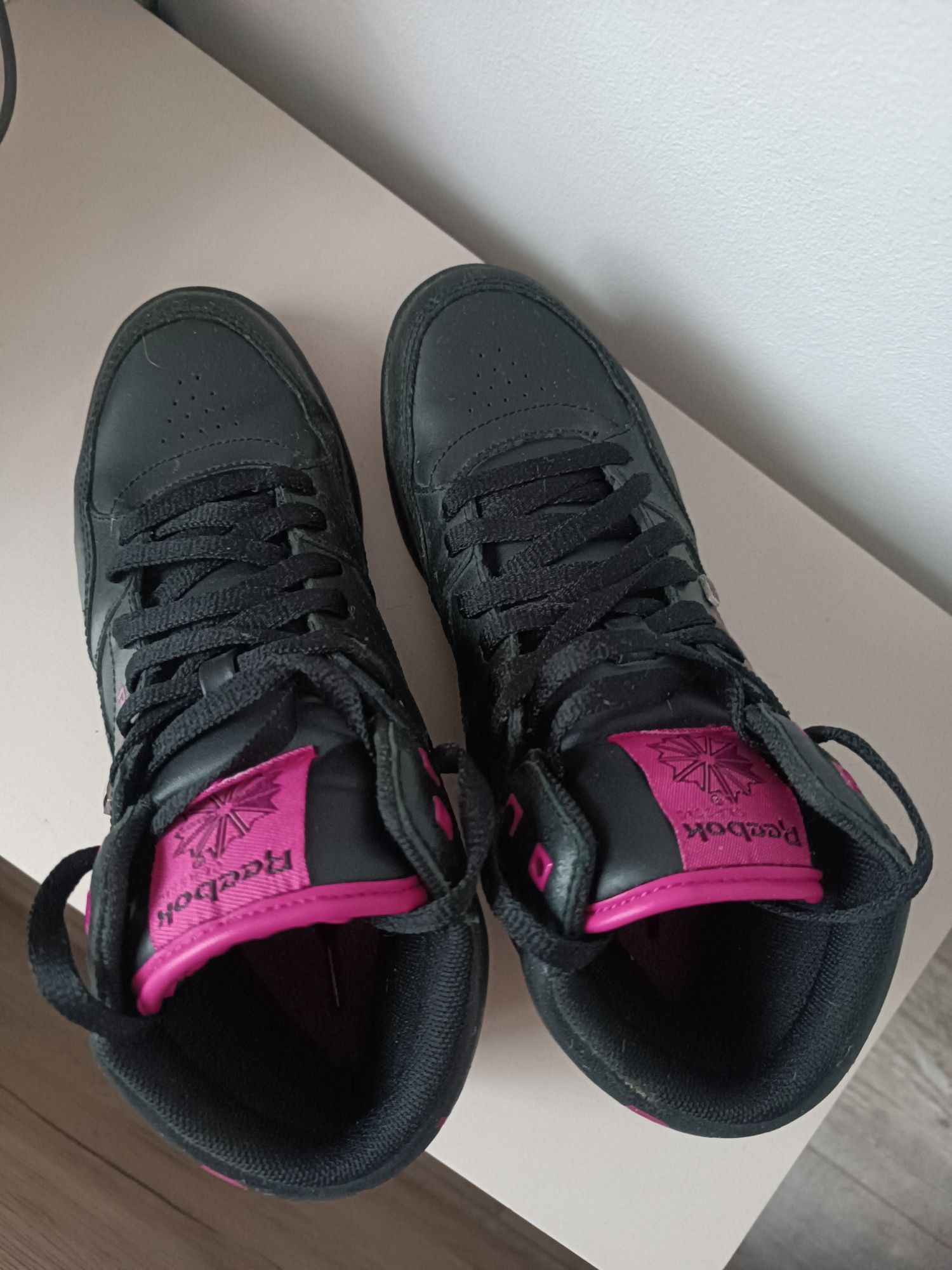 Wyższe adidasy REEBOK rozm 36,5 czarne różowe do kostki