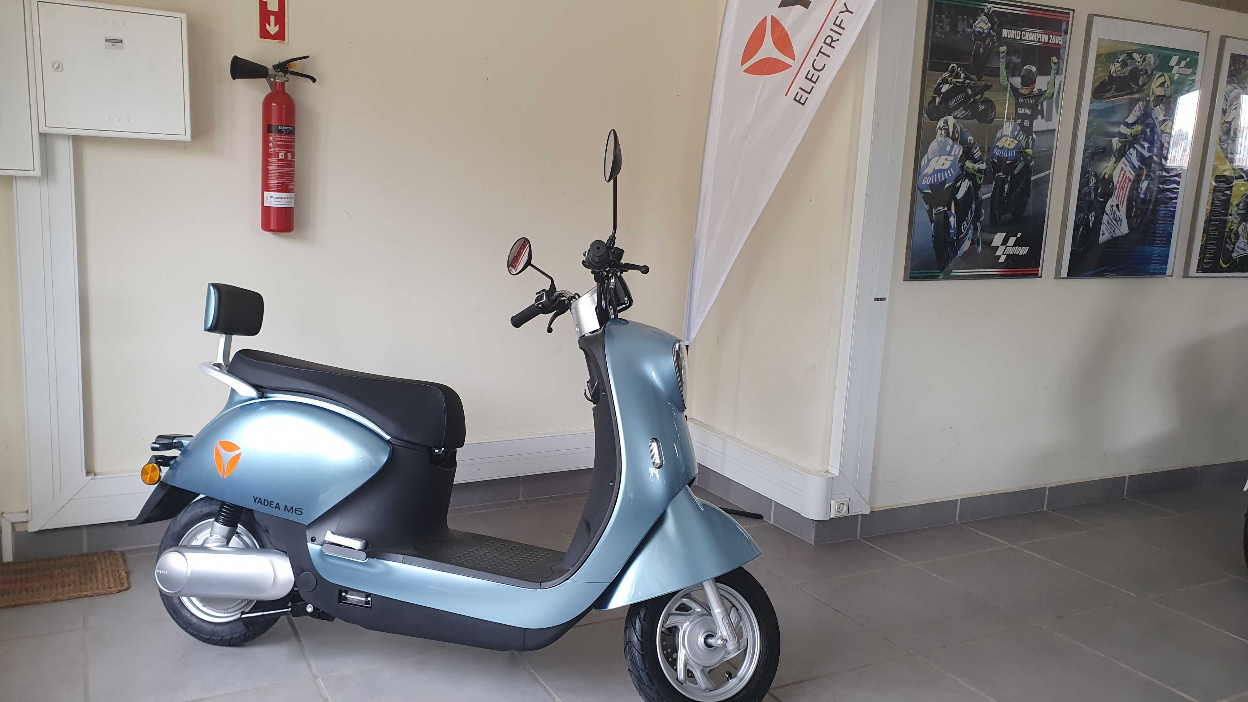 Yadea M6 Scooter Eléctrica 2.100W