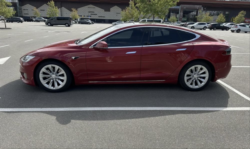 Tesla model S intel