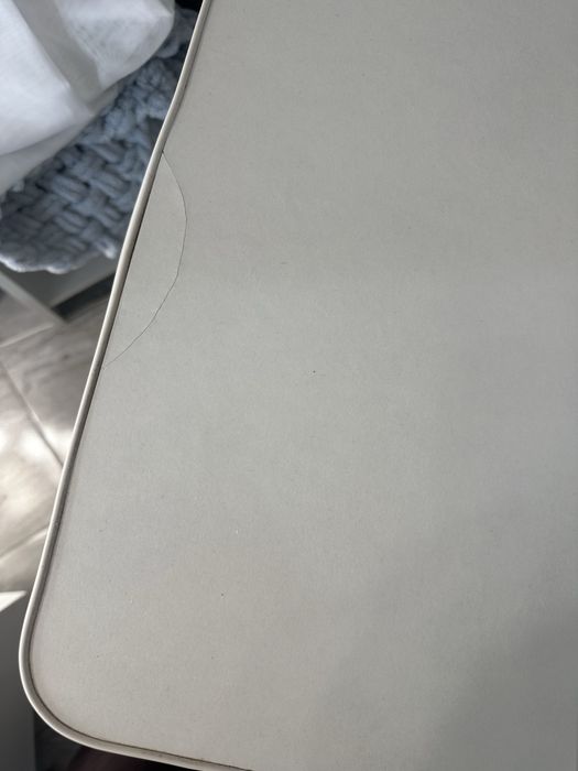 Стол маникбрный с вытяжкой