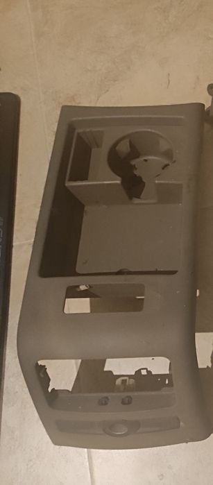 Audi A6 C6 Osłona kolumny kierowniczej osłona podłokietnika