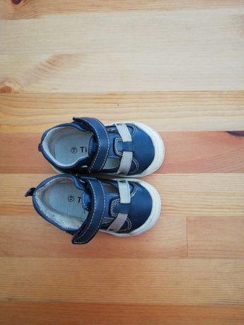 Sapatos bebé menino - Tamanho 19