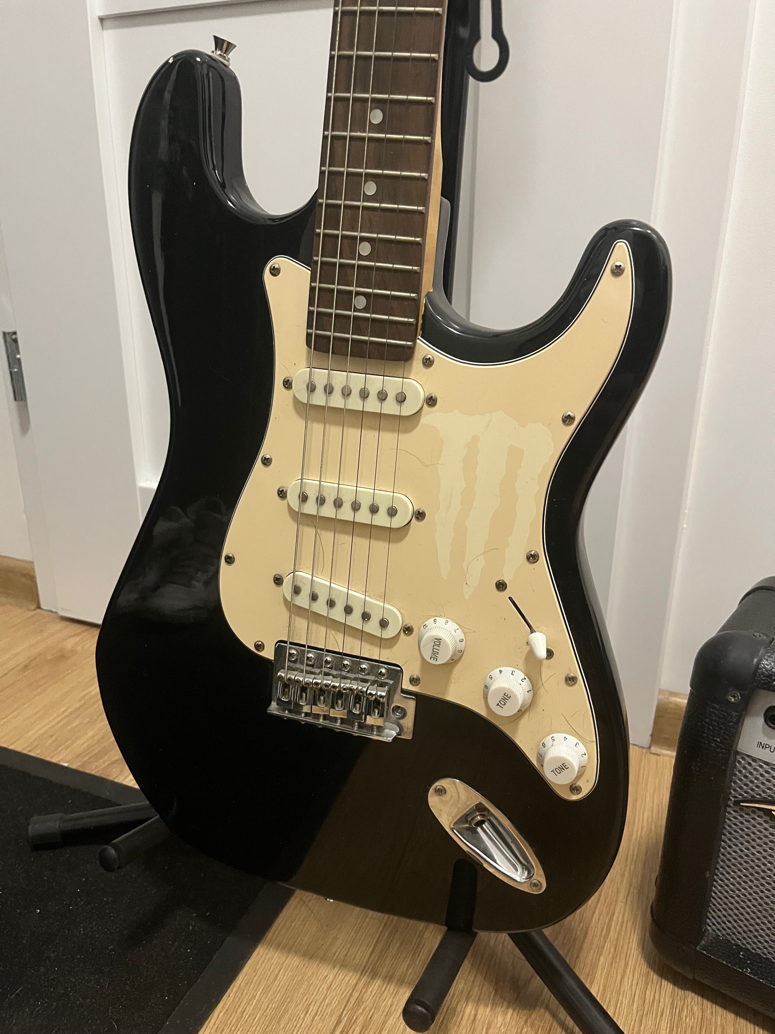ZESTAW Gitara Elektryczna Stratocaster +  Wzmacniacz gitarowy