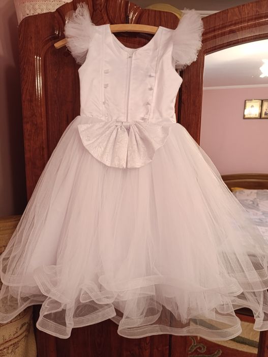 Плаття біле , сукня сніжинки .