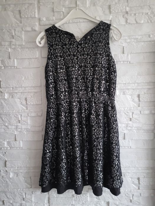 Śliczna sukienka karnawałowa błyszcząca z poszewką  1