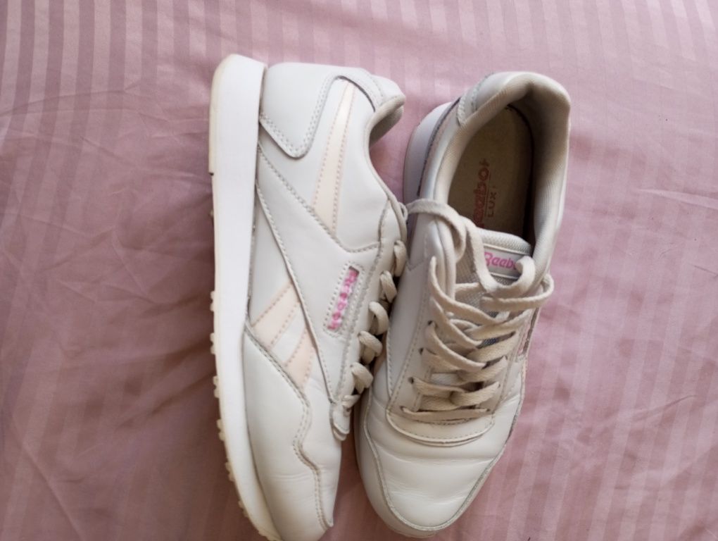 Продам кросівки фірми Reebok 38,5 р.