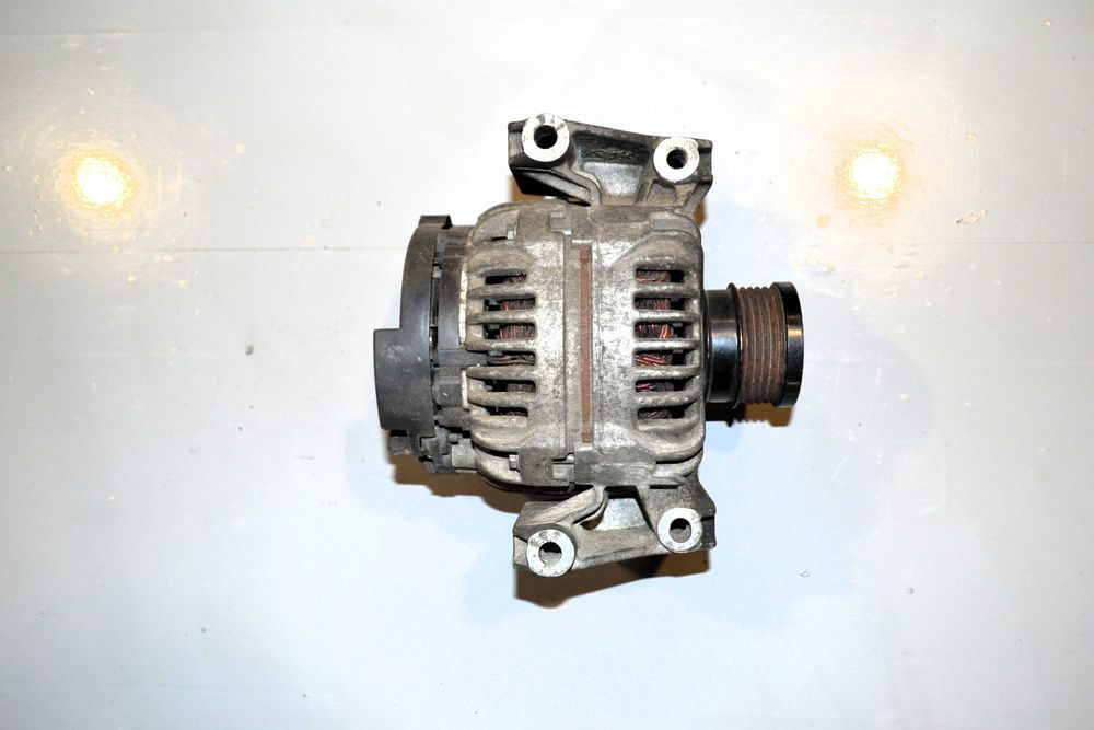 Генератор Alfa Romeo 159  05-11 Brera 06- Spider 06- 14v 120A Bosch