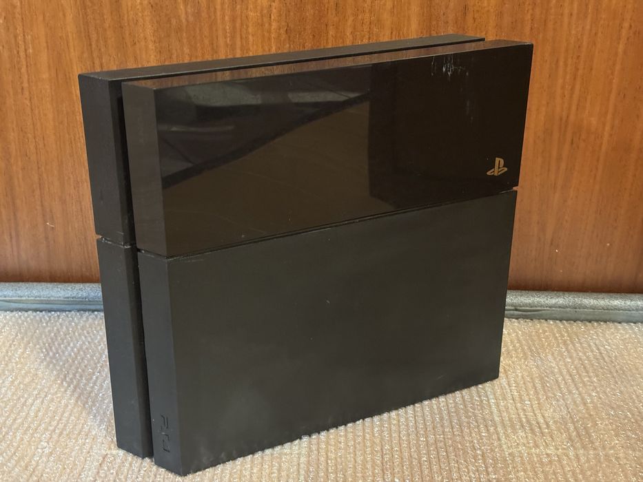 PlayStation 4 modelo CUH1115A