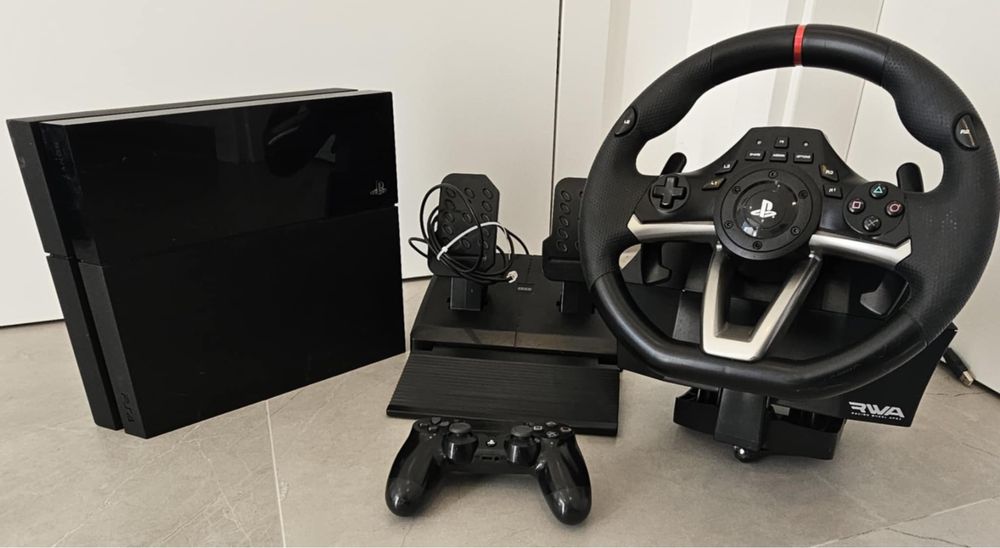 PlayStation 4 + Kierownica RWA + Pedały – Zestaw dla Gracza!